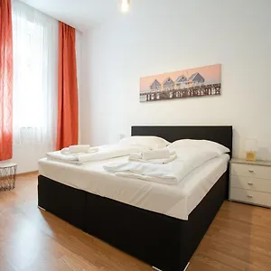 apartment-in-the-central-area-5-minutes-walk-to-the-danube.vienna-besthotels.com/